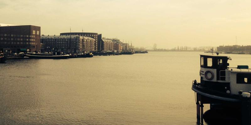 同志杂志与音乐文化：从地下俱乐部到主流舞台，记录与推动Queer音乐场景