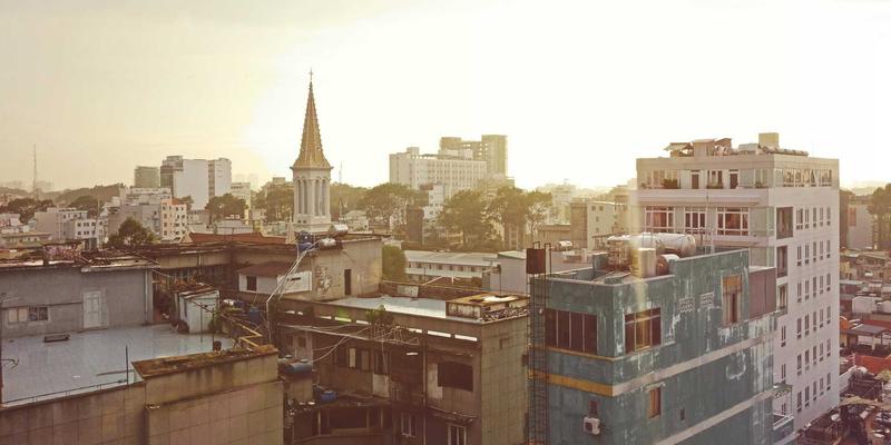 同志杂志中的影视评论与访谈：如何推动酷儿电影与塑造明星文化