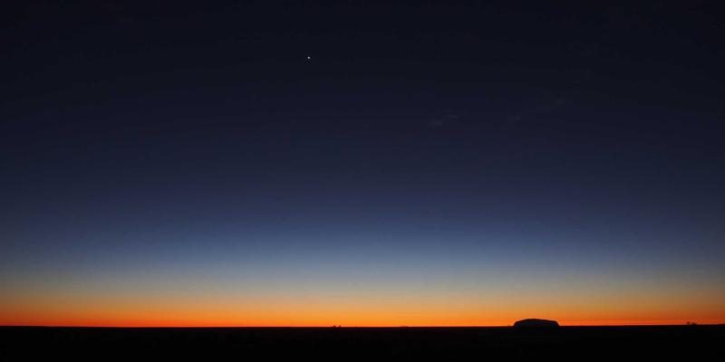 同志杂志中的文学副刊：酷儿诗歌、小说与散文如何构建情感共同体